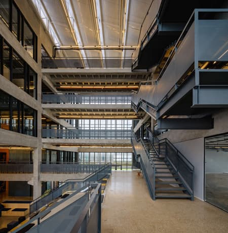 Agora UNI